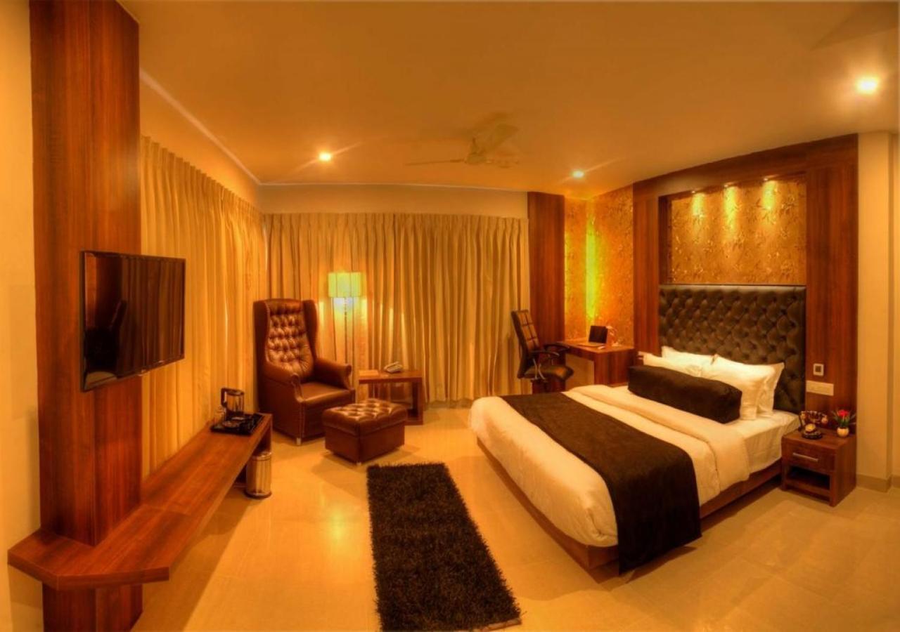 แฟบโฮเต็ล เดอะะ ดอว์น มัยซอร์ Hotel ไมซอร์ ภายนอก รูปภาพ