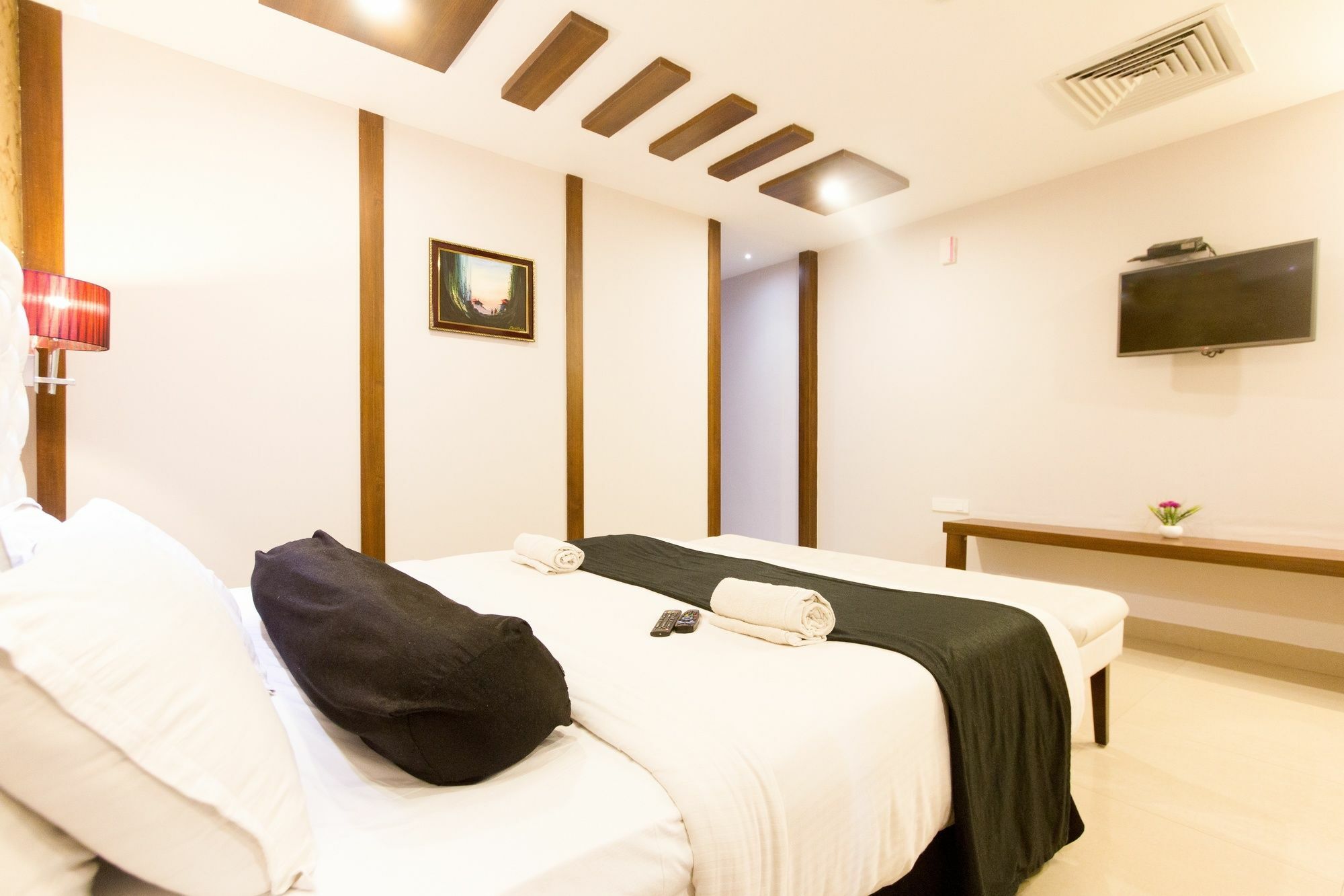 แฟบโฮเต็ล เดอะะ ดอว์น มัยซอร์ Hotel ไมซอร์ ภายนอก รูปภาพ
